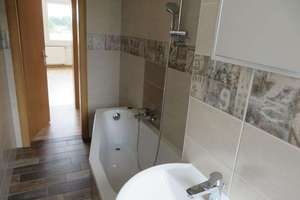 Möbel aufbauen & einziehen! Schicke 3-Raum-Wohnung – Beethovenstraße 12, 7952 Pausa/Vogtland – Vorschaubild 5