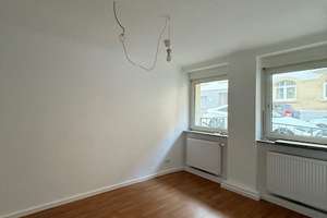 Stuttgart-Süd„ Erdgeschosswohnung mit Hinterhofterrasse – ideal für Singles oder Paare – Wilhelm Raabe Str. 4, 70199 Südheim, Stuttgart – Vorschaubild 8