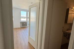 Schwabing-Olympiapark schö., helles, ruhig 1 Zi.  Balkon,Designb, EBK, saniert!!  ab sofort – 80809 Am Luitpoldpark, München – Vorschaubild 3