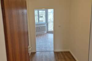 Moderne 2-Zimmer Wohnung im 2. OG mit großem Balkon in Tempelhof  – Die vollständige Adresse der Immobilie erhältst du vom Anbieter., 12105 Mariendorf, Berlin – Vorschaubild 2