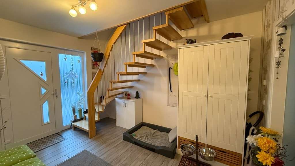 Immobilie in Hürup - Dänisches Wohnflair trifft Effizienz! Ebenerdig bewohnbares Holzhaus mit Doppelcarport - Bild 1