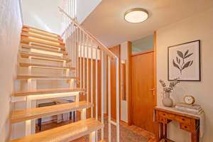 GANZ OBEN – GEMÜTLICHE MAISONETTE – BEZUGSFREI – DUSCHBAD MIT FENSTER – TG-PARKER – 1219 Strehlen, Dresden – Vorschaubild 5