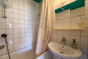 Düsseldorf-Oberbilk: Charmante 2-Zimmer-Dachgeschosswohnung mit Galerieebene und Balkon! – 40227 Oberbilk, Düsseldorf – Vorschaubild 9