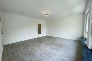 *Balkonwohnung*modernisiert*Wannenbad*gedämmtes Haus*ruhige Lage* – Bandstr. 128, 45359 Bedingrade, Essen – Vorschaubild 7