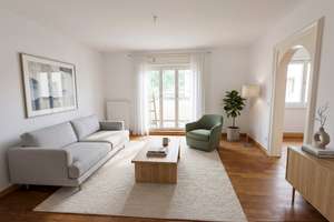 Traumhafte, geräumige 6-Zimmer-Wohnung in Denkmal-Ensemble, 2 Balkone  –sofort bezugsfrei