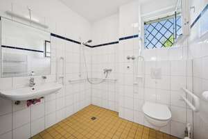 Property thumbnail 12