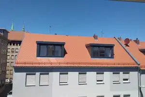 Nürnberg Altstadt: in 2019 neu ausgebaute top 3-Zimmer DG-Wohnung, Dachloggia, Kochinsel, Parkett – Nürnberg – Vorschaubild 32