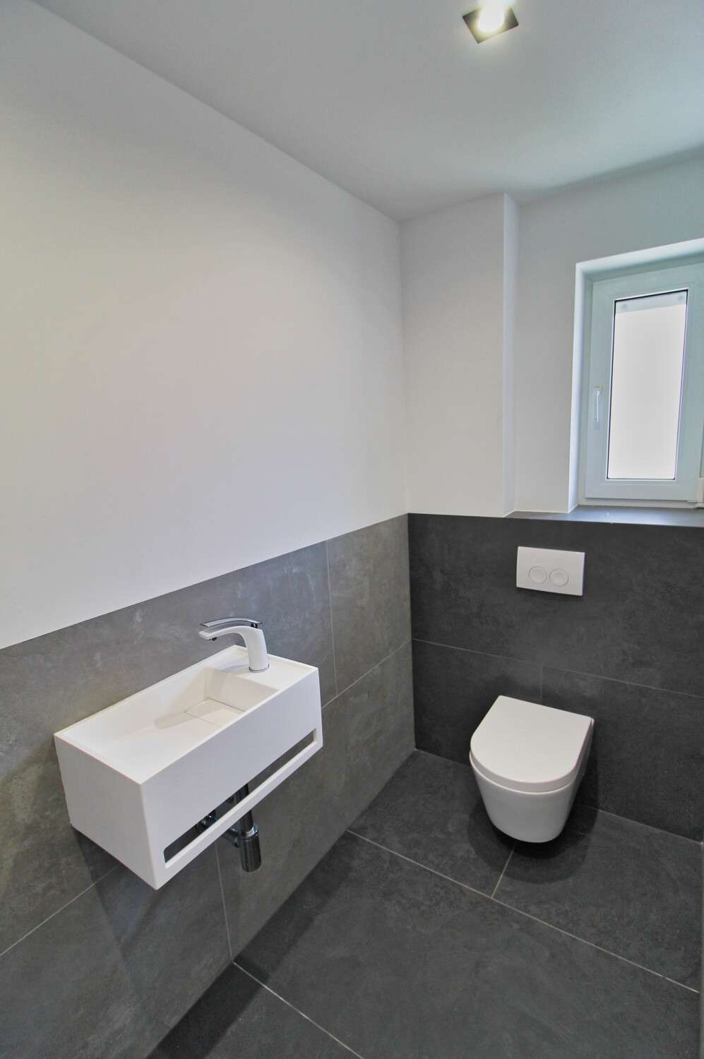 Immobilie in Waldstetten - Großzügige 4,5-Zi.-Maisonettewohnung mit Balkon und Garage! - Bild 2