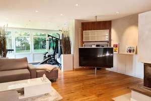 Mit traumhafter Kulisse - Winkelbungalow par excellence In bester Lage von Kassel-Harleshausen! – Die vollständige Adresse der Immobilie erhältst du vom Anbieter., 34128 Harleshausen, Kassel – Vorschaubild 5