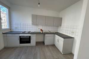 Lichtdurchflutete Pärchenwohnung freut sich auf neue Mieter! – Simon-Bolivar-Straße 23, 13055 Alt-Hohenschönhausen, Berlin – Vorschaubild 4