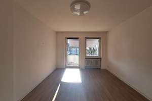 2 Zimmer Wohnung mit  Balkon in Koblenz-Niederberg ab 15.03 oder 01.04.2026 – Niederberger Höhe 19, 56077 Niederberg, Koblenz – Vorschaubild 4
