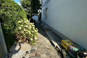Gepflegte Doppelhaushälfte mit Garten, Garage und ausgebautem Dachgeschoss in bevorzugter Wohnlage  – Die vollständige Adresse der Immobilie erhältst du vom Anbieter., 90513 Zirndorf – Vorschaubild 4