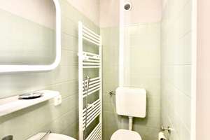 Einziehen und losleben: Liebevoll renoviertes voll möbliertes 44 m² Studio im ruhigen Herzen Moabits – Beusselstraße 8b, 10553 Moabit, Berlin – Vorschaubild 3