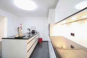 Vielfältig nutzbar: Zentrumnahes Haus mit Einliegerwohnung – Ludwigsburg (Kreis) – Vorschaubild 10