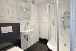 Stilvolle Drei-Zimmerwohnung viel Platz & Lichtdurchflutet – 60437 Nieder-Eschbach, Frankfurt am Main – Vorschaubild 8