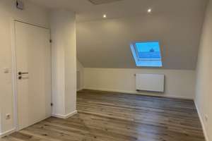 Reihenhaus sonnige Feldrandlage mit Terrasse Balkon 4,5 Zi. 138m² in Frankfurt a. M. Nieder-Eschbach – 60437 Nieder-Eschbach, Frankfurt am Main – Vorschaubild 38