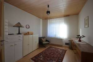 Gepflegter Winkelbungalow mit großer Tiefgarage auf 571m² Eigentumsgrundstück in Königslutter – Die vollständige Adresse der Immobilie erhältst du vom Anbieter., 38154 Königslutter am Elm – Vorschaubild 11
