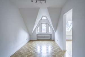 WOW *Paul & Partner* SCHÖNE 2-ZIMMER-WOHNUNG IM HERZEN WIESBADENS WARTET AUF SIE! – Die vollständige Adresse der Immobilie erhältst du vom Anbieter., 65183 Mitte, Wiesbaden – Vorschaubild 2