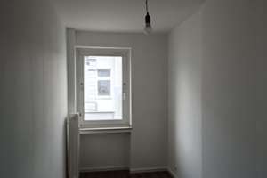 Komplett renovierte 2-Zimmer-Wohnung mit Balkon in zentraler Lage von Düsseldorf – 40215 Friedrichstadt, Düsseldorf – Vorschaubild 12