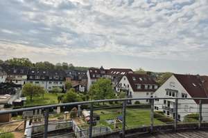 Exklusives Maisonette-Penthouse in Köln-Dellbrück mit Tiefgaragenstellplätzen – Von-der-Leyen-Str. 52, 51061 Dellbrück, Köln – Vorschaubild 3