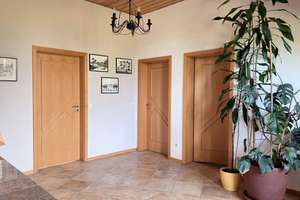 anspruchsvolles und geräumiges EFH mit mediterranen Flair und Fernblick ins Abenstal – Die vollständige Adresse der Immobilie erhältst du vom Anbieter., 84104 Rudelzhausen – Vorschaubild 21