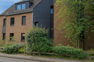 2 Zimmer-Maisonettewohnung mit Balkon! Ganz ruhige Lage in Düsseldorf-Vennhausen