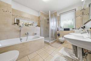 Großzügiges Einfamilienhaus in ruhiger Lichterfelder Lage mit Kamin, Garten, Garage und Vollkeller – Hasselfelder Weg 37, 12209 Lichterfelde, Berlin – Vorschaubild 11