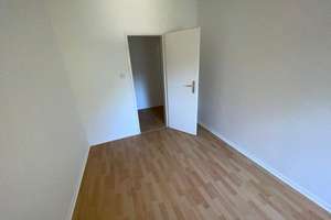 Balkonwohnung mit 3 Zimmern im 3. Obergeschoss in Bremen-Vahr – Kurt-Schumacher-Allee 38, 28327 Neue Vahr Südost, Bremen – Vorschaubild 16