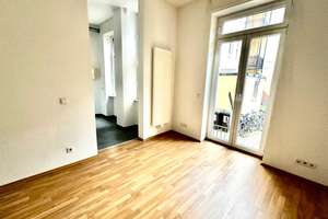 4-Zimmer +sehr großer Garten in begehrter Lage Ostend/Bornheim -SANIERT! MIETERFREI! OHNE PROvISION