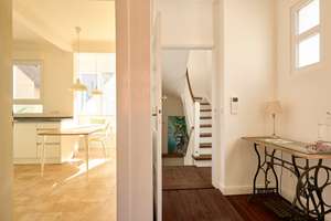 Ein Haus mit Geschichte, ein Unikat voller Charme und Seele – Die vollständige Adresse der Immobilie erhältst du vom Anbieter., 70327 Wangen, Stuttgart – Vorschaubild 2