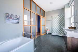 Außergewöhnliches Stadthaus mit
Einliegerwohnung an der Rummelsburger Bucht – Die vollständige Adresse der Immobilie erhältst du vom Anbieter., 10317 Rummelsburg, Berlin – Vorschaubild 6