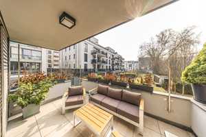 BESTE LAGE AM CLARA-PARK: MODERNES STADTHAUS, PHOTOVOLTAIK, ERDWÄRME, SAUNA, GARTEN, DACHTERRASSE – Leipzig – Vorschaubild 1