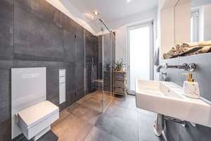 Exklusives Traumhaus in Markkleeberg – Luxus trifft Komfort – Die vollständige Adresse der Immobilie erhältst du vom Anbieter., 4416 Markkleeberg – Vorschaubild 3