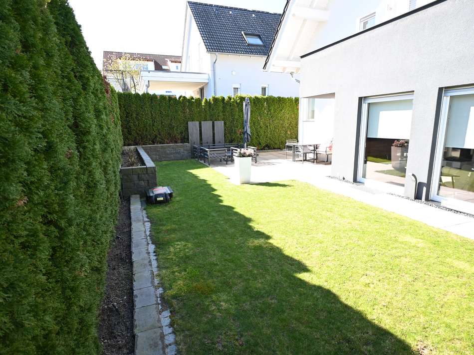 Terrasse und Garten
