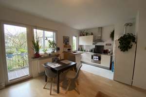 Charmante 2-Z.Wohnung mit sunrise Balkon  – Paulinenstr 83, 45130 Rüttenscheid, Essen – Vorschaubild 1
