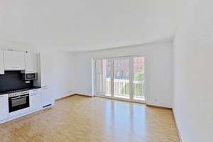 Modernes Wohnen in Kronsrode: Rollstuhlgerechte 3-Zimmer-Wohnung mit EINBAUKÜCHE und LOGGIA – Maria-Telkes-Platz 2, 30539 Bemerode, Hannover – Vorschaubild 4