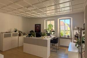 Stilvolle 120 m² Altbauwohnung in zentraler Lage von Amberg zu vermieten – Salzstadelplatz 1, 92224 Kernstadt, Amberg – Vorschaubild 3