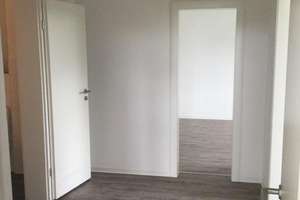 Sofortbezug in sanierte Wohnung möglich! – Jessener Str. 31, 1257 Leuben (Stadtteil), Dresden – Vorschaubild 3