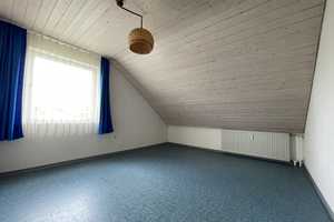 Freistehendes Zweifamilienhaus mit schönem Garten – Ulmenstraße 22, 73529 Ostalbkreis – Vorschaubild 25