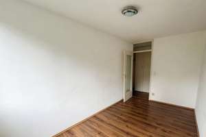 Helle und charmante 4-Zimmer-Wohnung mit Westloggia und Blick ins Grüne in München-Johanneskirchen – Die vollständige Adresse der Immobilie erhältst du vom Anbieter., 81927 Johanneskirchen, München – Vorschaubild 16