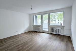 Helle, modern kernsanierte 4,5-Zimmer-Wohnung mit großem Balkon im 1. OG in Duisburg-Kaßlerfeld – Auf der Höhe 5, 47059 Kaßlerfeld, Duisburg – Vorschaubild 3