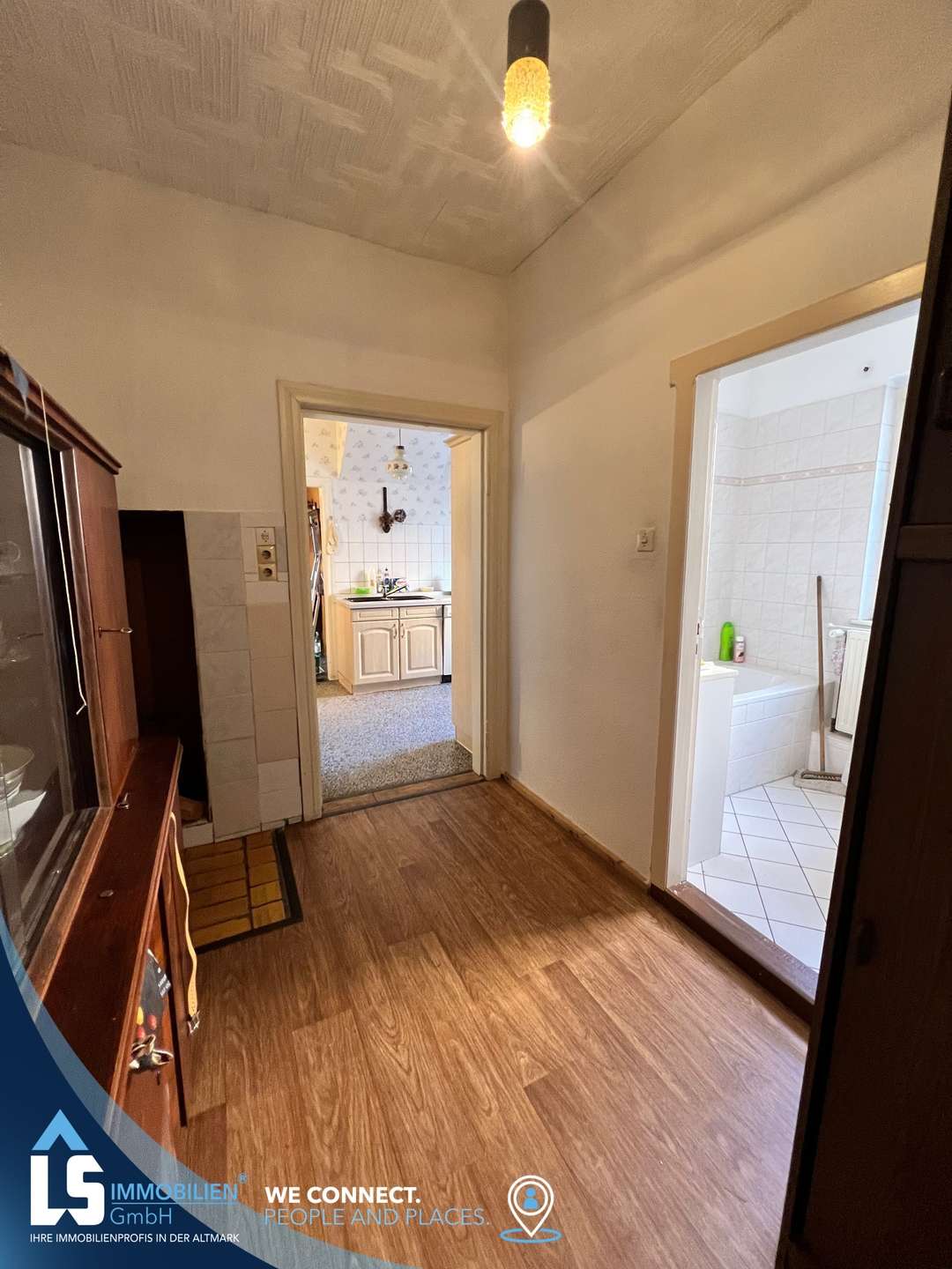 Immobilie in Osterburg (Altmark) - Doppelhaushälfte mit großem Grundstück in Osterburg - Bild 0