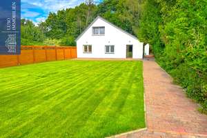 Exklusives Einfamilienhaus mit Garten