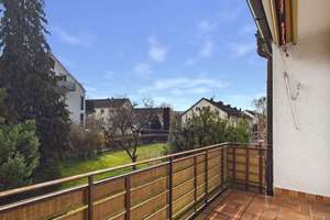 Drei Ebenen zum Gestalten, ein Garten zum Verlieben – ein Haus für Grünliebhaber und Selbermacher – Die vollständige Adresse der Immobilie erhältst du vom Anbieter., 70565 Dürrlewang, Stuttgart – Vorschaubild 12