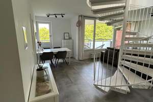 Sanierte 4-Raum-Penthouse-Maisonette- Wohnung mit überdachtem Balkon & großer Dachterrasse – Kurt-Schumacher-Straße 27, 33102 Kernstadt, Paderborn – Vorschaubild 6