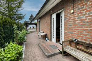 Hamburg/ Jenfeld: Doppelhaushälfte (DHH) mit 5 Zimmern, Garten und Carport in ruhiger Lage – Die vollständige Adresse der Immobilie erhältst du vom Anbieter., 22045 Jenfeld, Hamburg – Vorschaubild 2