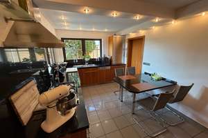 Exclusive Villa mit ELW, Doppel-Garage, Balkone, Terrassen, Erdwärme, Photovoltaik, Pool uvm. – Die vollständige Adresse der Immobilie erhältst du vom Anbieter., 64401 Groß-Bieberau – Vorschaubild 11