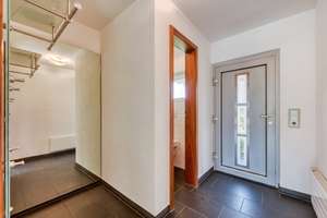 +++ 1-Familien-Reihen-Eckhaus - frisch renoviert & teilmodernisiert - inkl. Einbauküche & Garage +++ – Sperlingweg 12, 71696 Möglingen – Vorschaubild 9