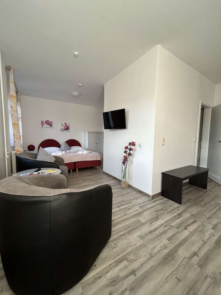 Immobilie in Stechlin - 1-Zimmer Eigentumswohnung und Ferienimmobile umgeben von zauberhafter Natur und Seen - Bild 4