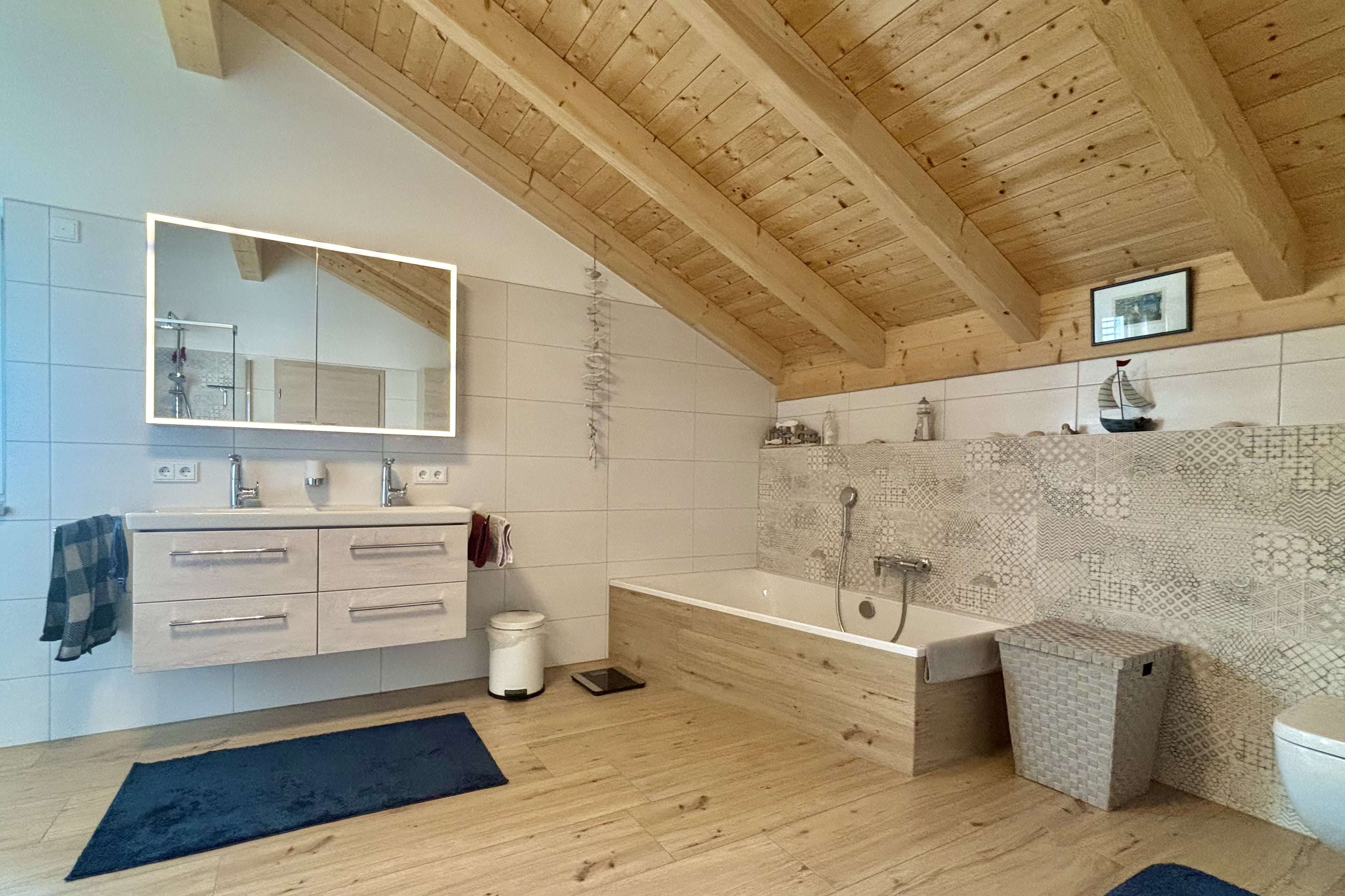 Immobilie in Wegscheid - Ideal für die Familie oder für Paare! Stilvoll und neuwertig Wohnen in ländlicher Lage! - Bild 4